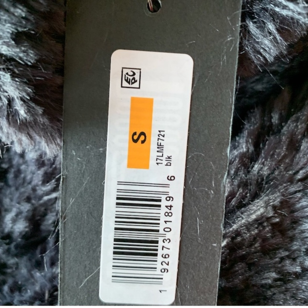 KENNETH COLE NEW YORK Notch Collar Black Faux Fur - Picture 7 of 7